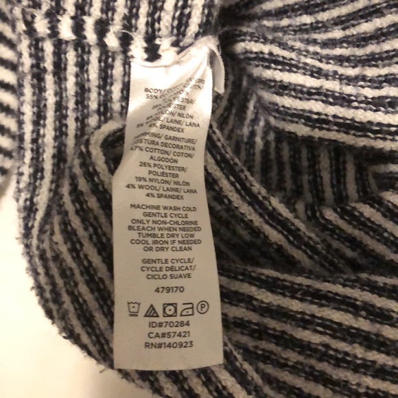 LOFT White and Blue Crew Neck Sweater - Picture 7 of 10